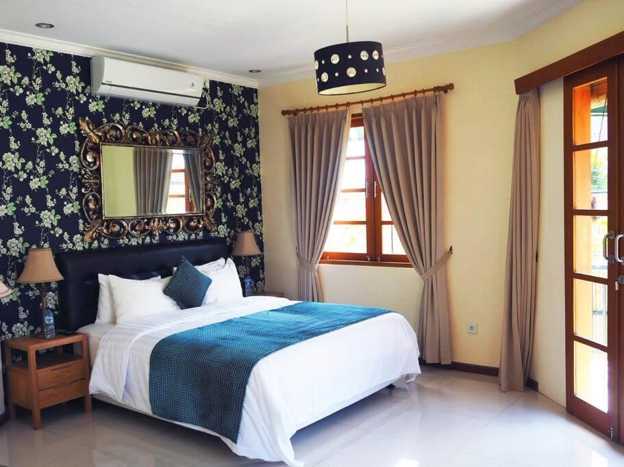 Sonti Villa Seminyak Exteriör bild